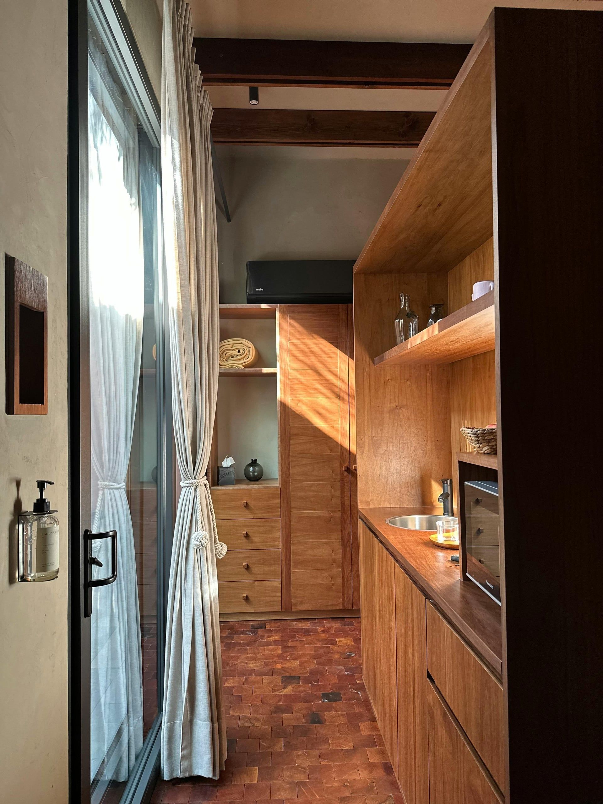 melamine-faced-plywood-detail-1